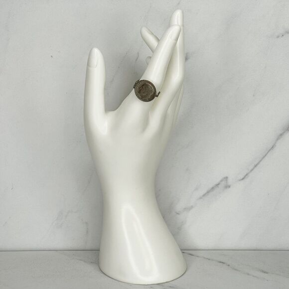 Vintage Wire Wrapped 1967 Roosevelt Dime Coin Ring Size 7 ✨ - Picture 5 of 8